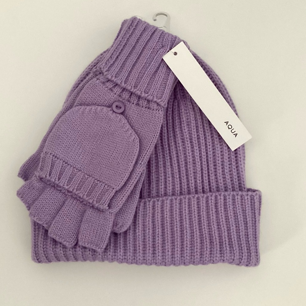 \AQUA\ NWT Beanie & Gloves Set
